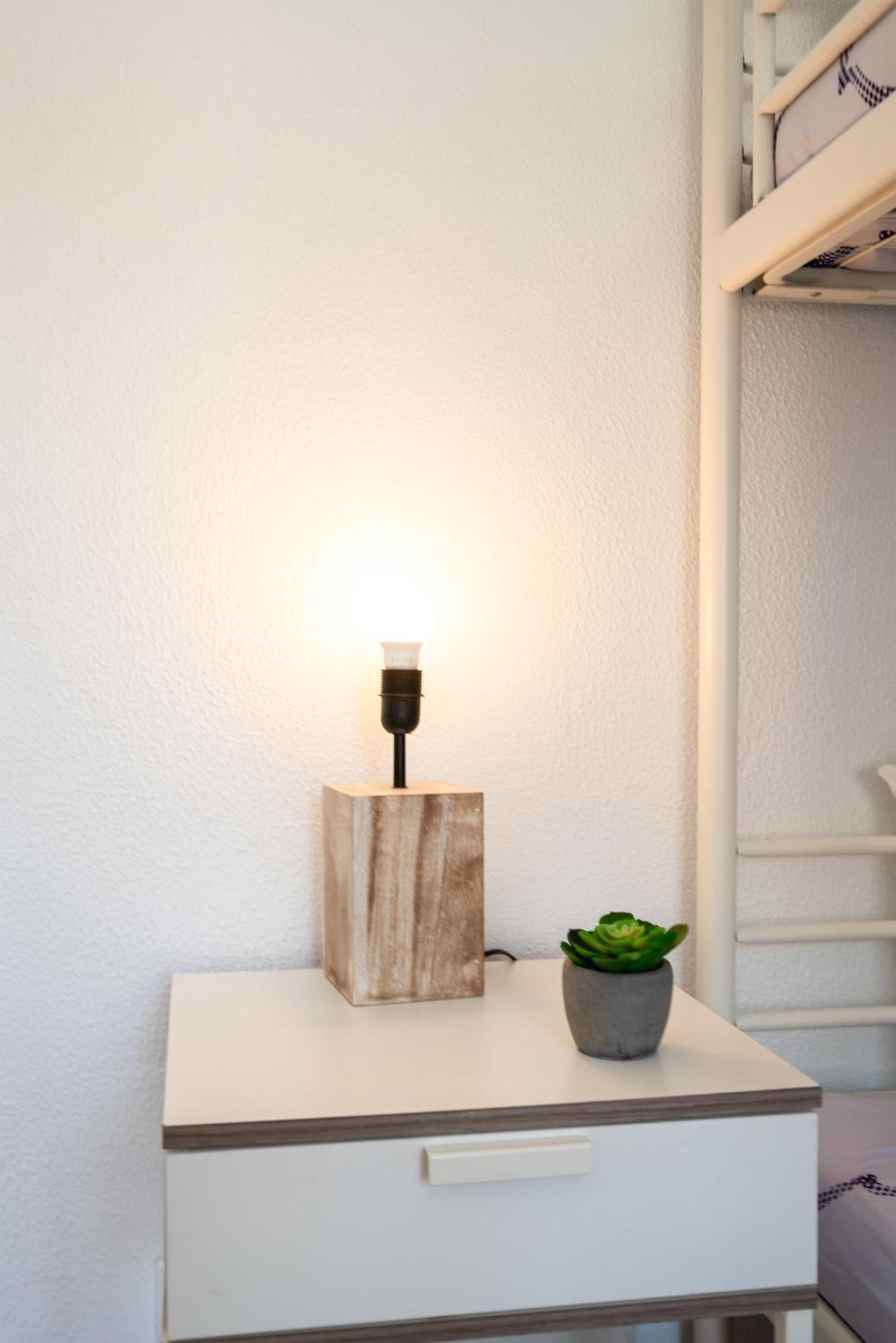 Host Wise - Large Flat W Terrace - Ace Location At Aliados Porto Quarto foto