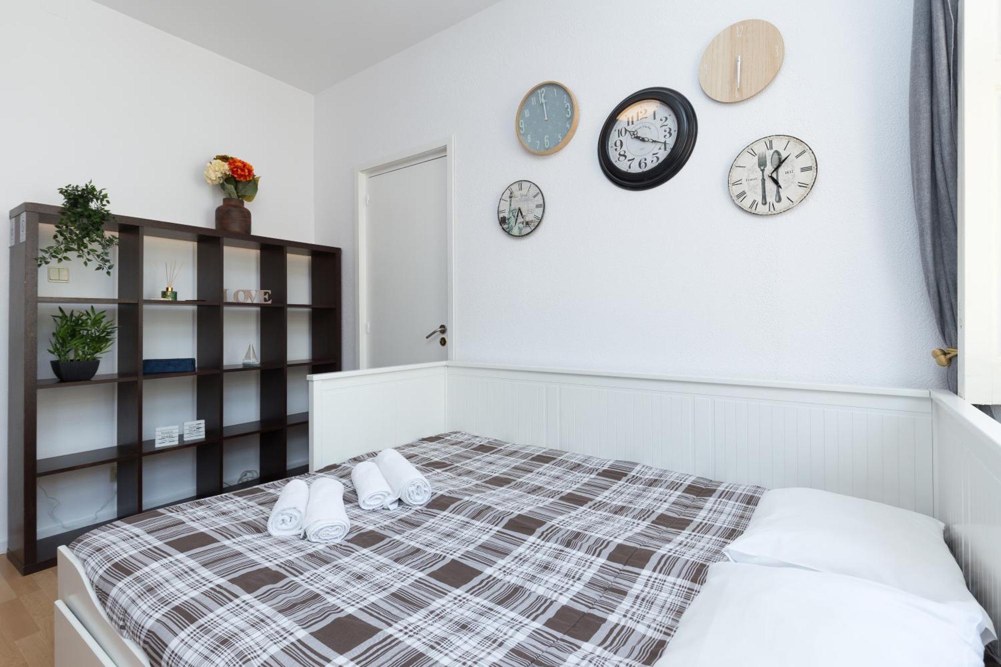 Host Wise - Large Flat W Terrace - Ace Location At Aliados Porto Quarto foto