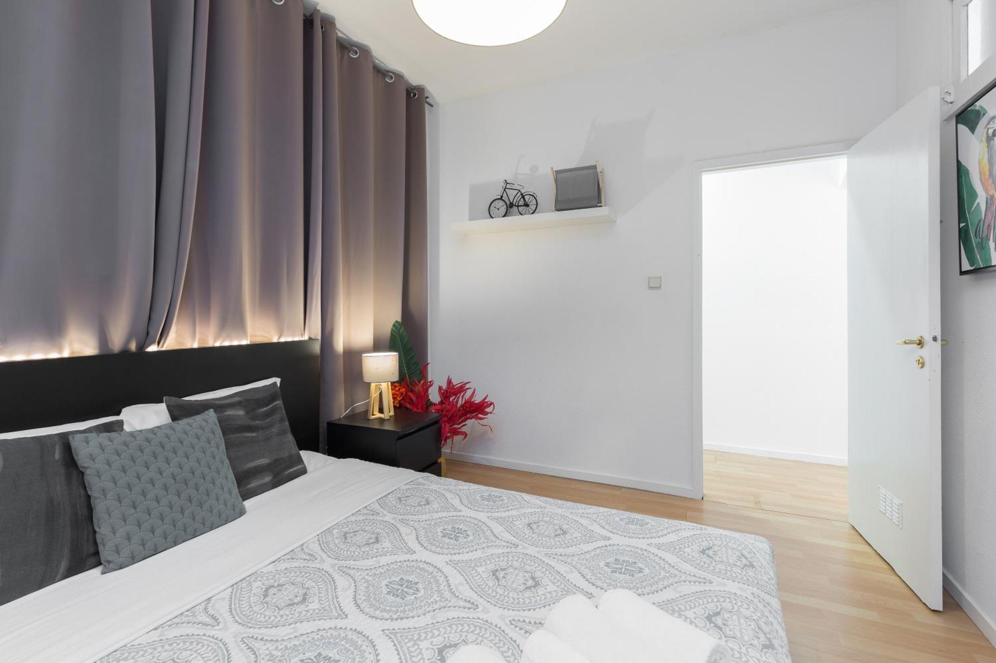 Host Wise - Large Flat W Terrace - Ace Location At Aliados Porto Quarto foto