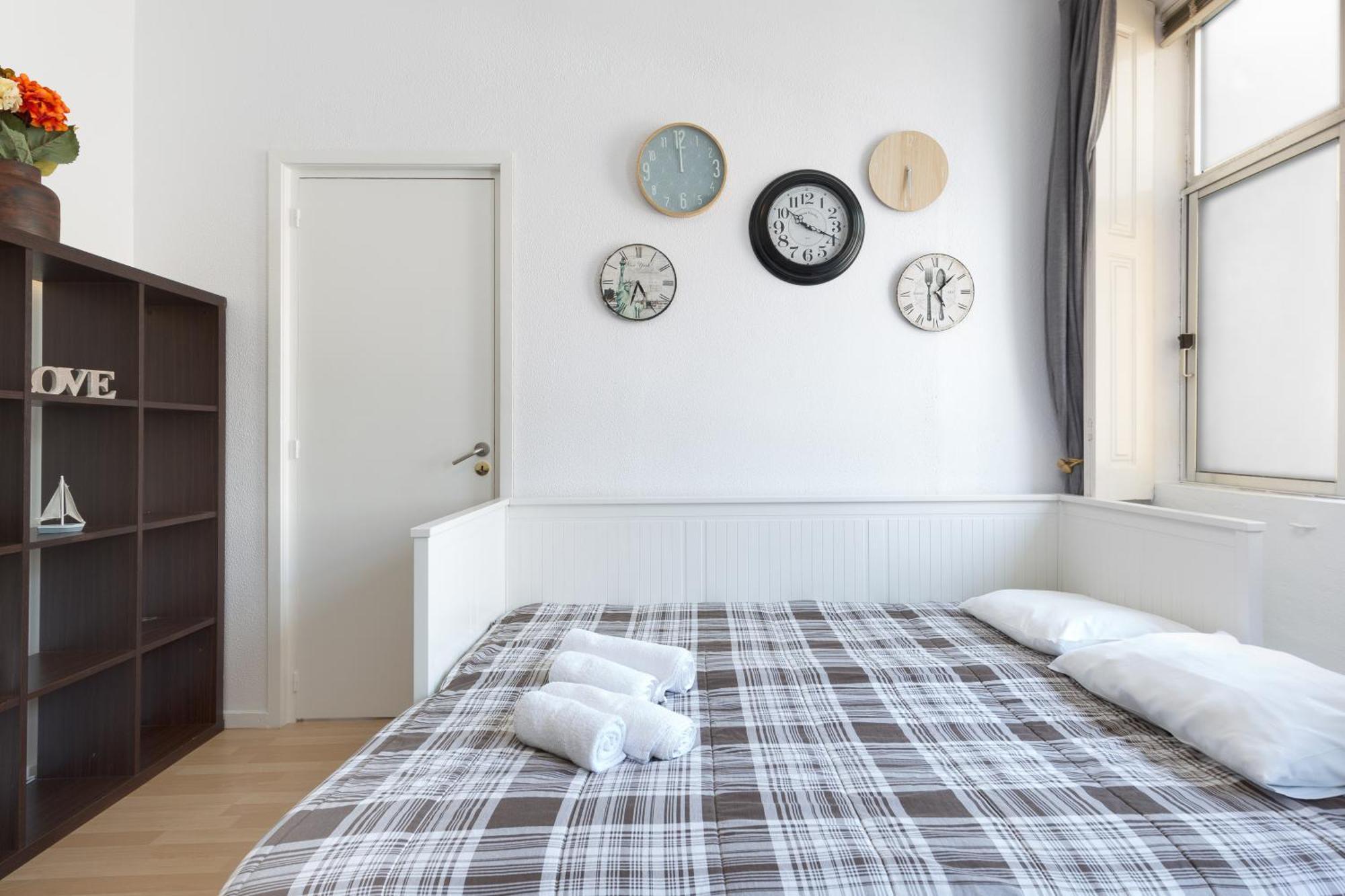 Host Wise - Large Flat W Terrace - Ace Location At Aliados Porto Quarto foto